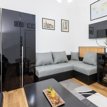 Inside Edge Apartment 布达佩斯 外观 照片